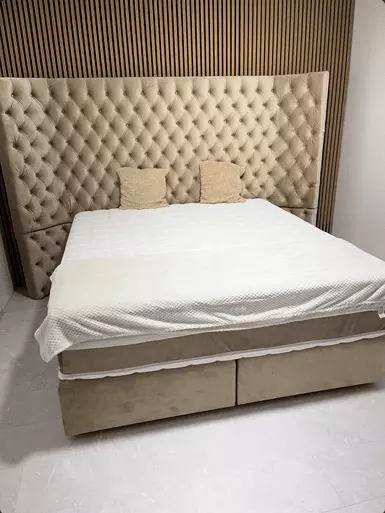neu-boxspringbett_handgearbeitet_180x200-fr-nur-1699e1.png