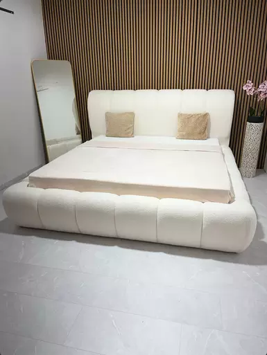 🛏️ Wolken Bett – als würdest du auf einer Wolke schlafen